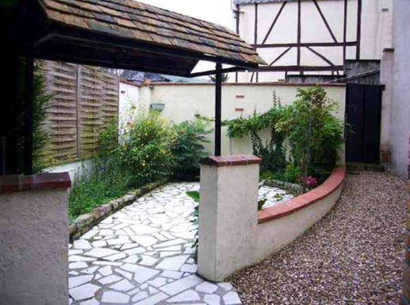 A vendre, immeuble de rapport composé de 5 lots situé à Elbeuf de 160 m²