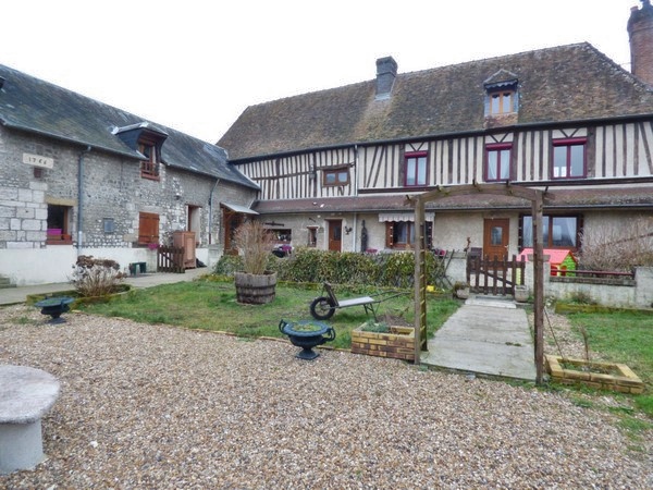A vendre maison Normande proche Saint Aubin lès Elbeuf 76410