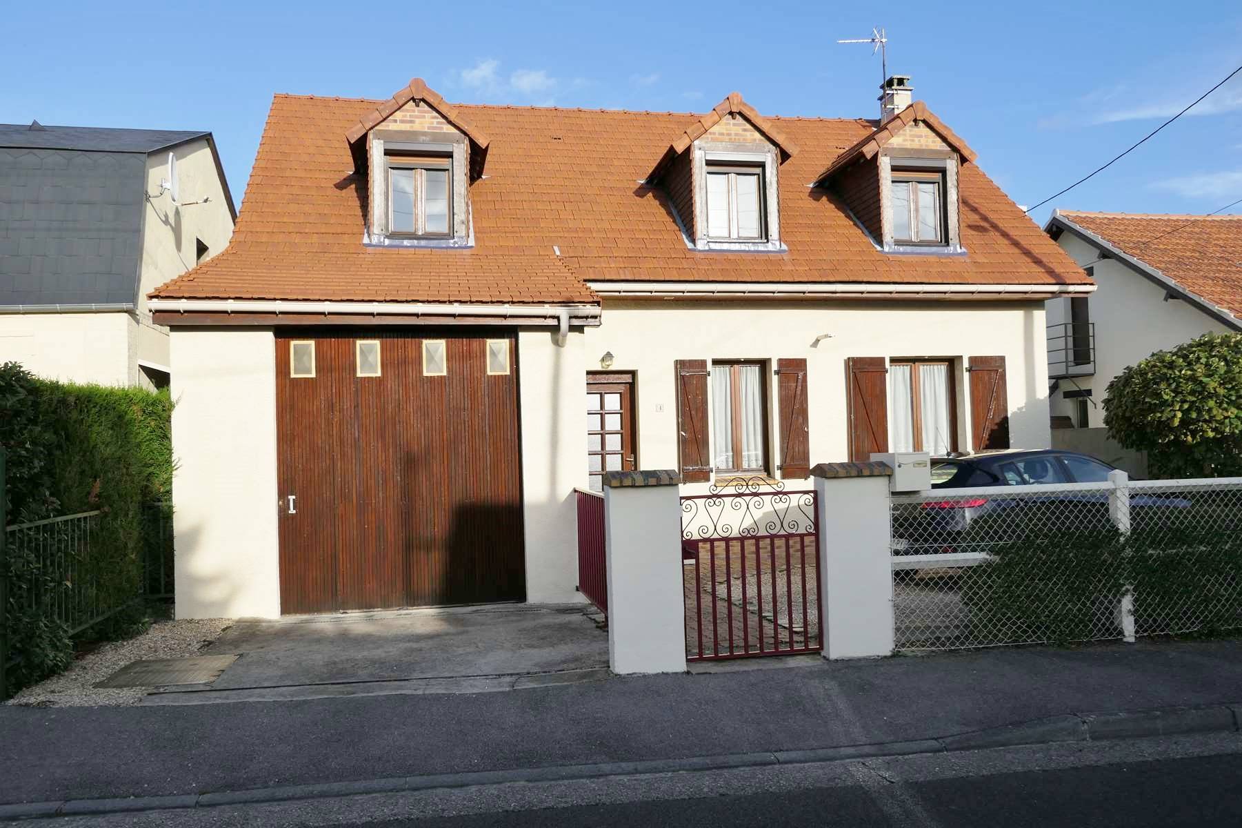 À vendre pavillon sur 392 m² de terrain clos sur la commune de Saint-Aubin-lès-Elbeuf 76410